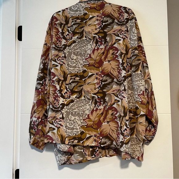 HER | Vintage Floral Button Up Shirt - Picture 8 of 15